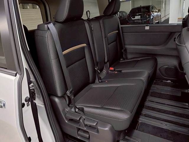 NISSAN SERENA  WG 2023 Image 31