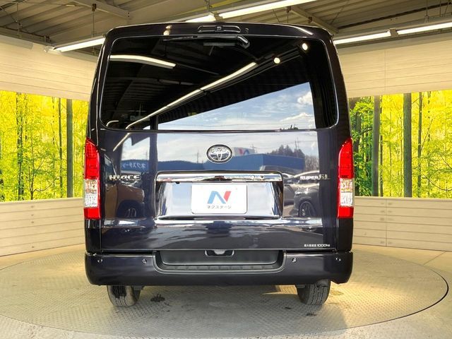 TOYOTA HIACE VAN 2WD 2025 Image 31