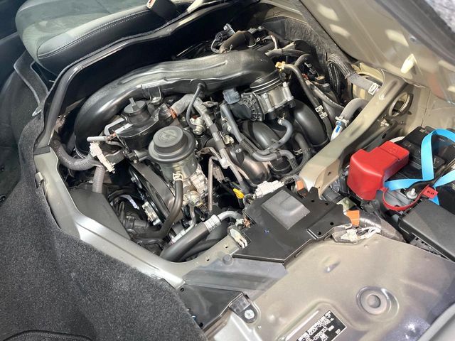 TOYOTA HIACE VAN 2WD 2025 Image 31