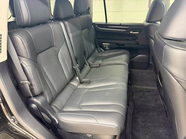 TOYOTA LEXUS LX570 AWD 2016 Image 31