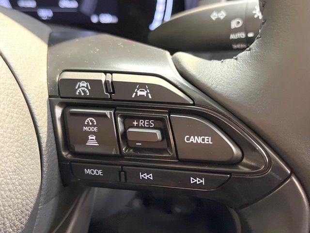 TOYOTA YARIS CROSS HYBRID 2025 Image 31