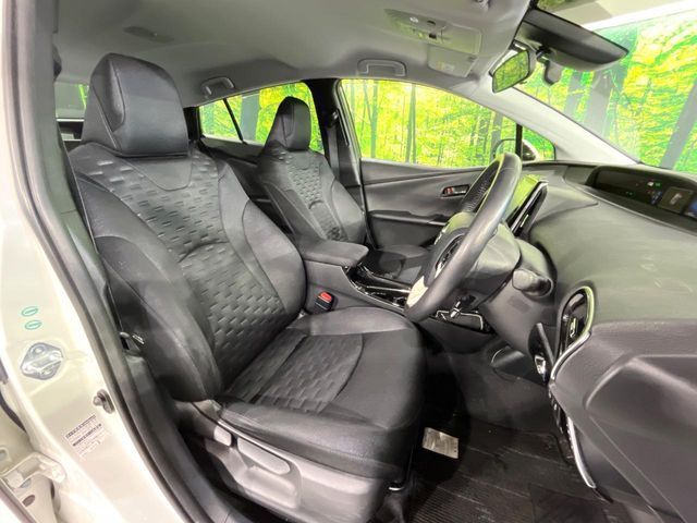 TOYOTA PRIUS PHV 2018 Image 31