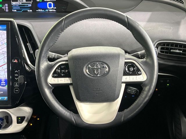 TOYOTA PRIUS PHV 2018 Image 31