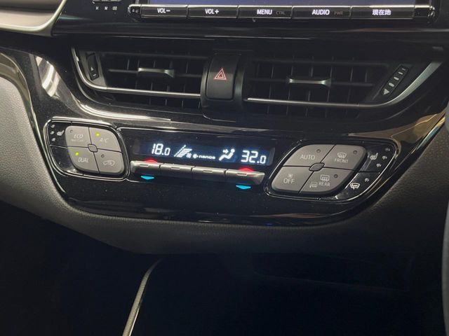 TOYOTA C-HR 2018 Image 31