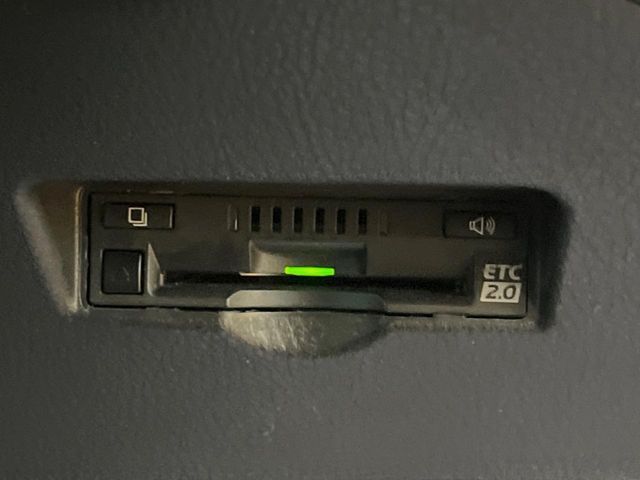 TOYOTA C-HR 2018 Image 31