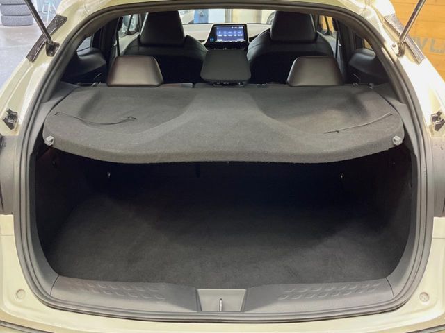 TOYOTA C-HR 2018 Image 31