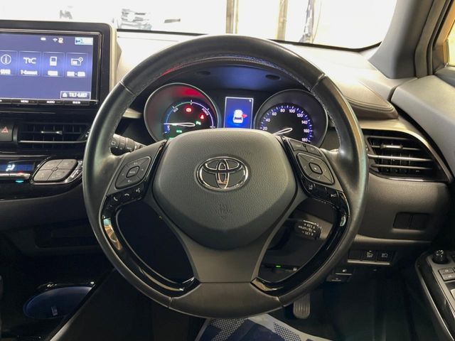 TOYOTA C-HR 2018 Image 31