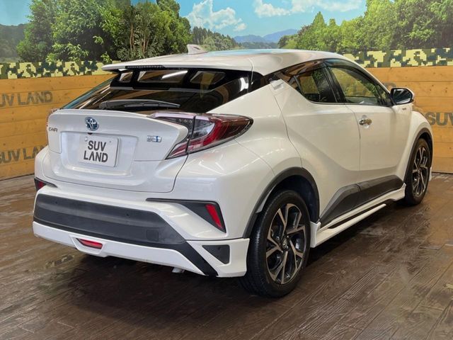 TOYOTA C-HR 2018 Image 31