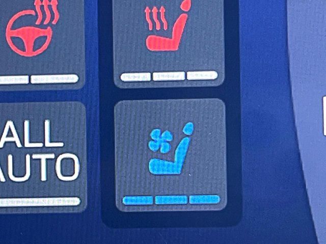 TOYOTA CROWN SEDAN 2021 Image 31