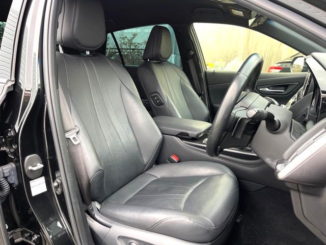 TOYOTA CROWN SEDAN HYBRID 2022 Image 31