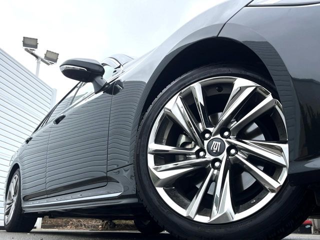 TOYOTA CROWN SEDAN HYBRID 2022 Image 31