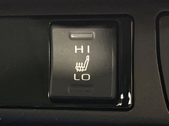 TOYOTA RAV4 HYBRID 4WD 2019 Image 31