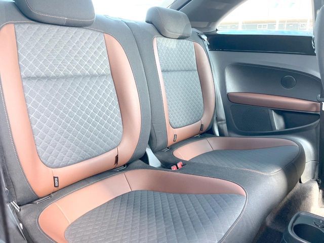 VOLKSWAGEN THE BEETL 2016 Image 31