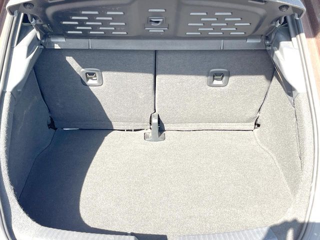 VOLKSWAGEN THE BEETL 2016 Image 31