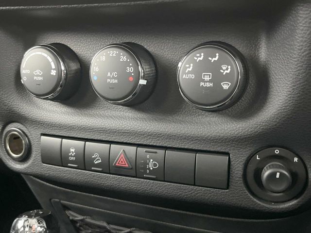 JEEP WRANGLER UNLIMI 2017 Image 31