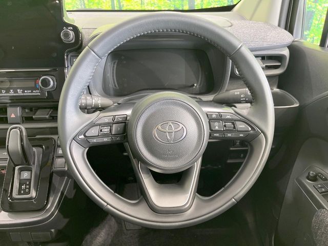 TOYOTA SIENTA HYBRID 2025 Image 31
