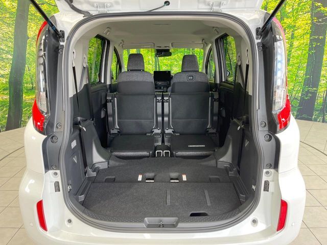 TOYOTA SIENTA HYBRID 2025 Image 31