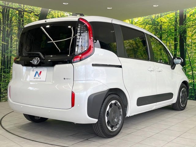 TOYOTA SIENTA HYBRID 2025 Image 31