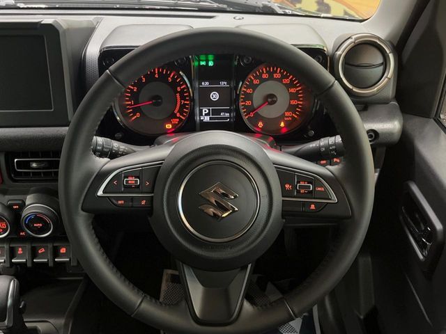 SUZUKI JIMNY NOMADE 2026 Image 31