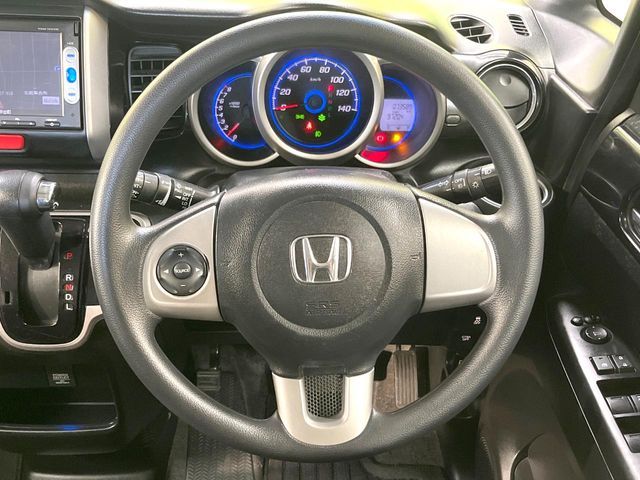 HONDA N BOX CUSTOM 2015 Image 31