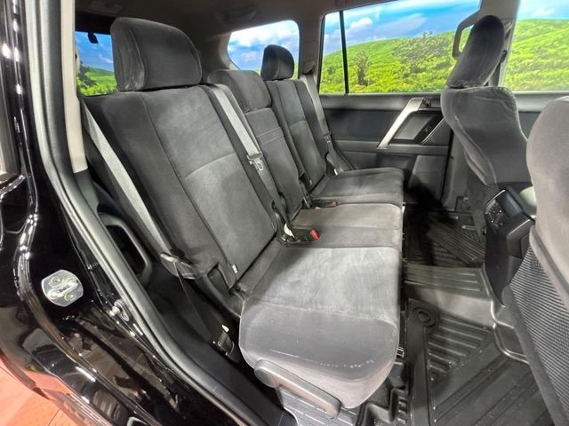 TOYOTA LANDCRUISER PRADO 2023 Image 31