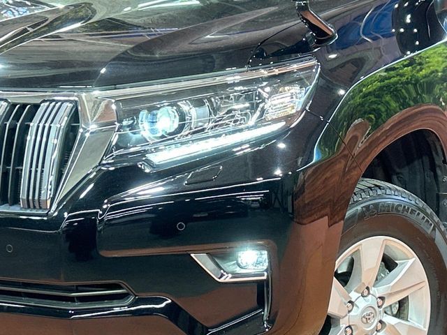 TOYOTA LANDCRUISER PRADO 2023 Image 31
