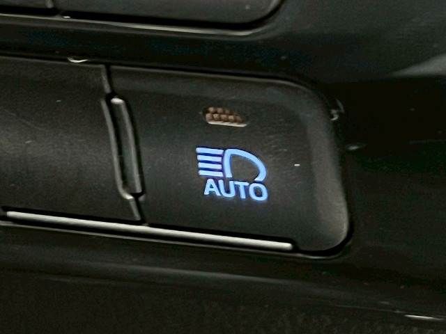 TOYOTA PRIUS 2020 Image 31