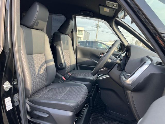 TOYOTA VOXY 2024 Image 31