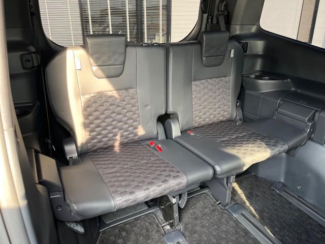 TOYOTA VOXY 2024 Image 31