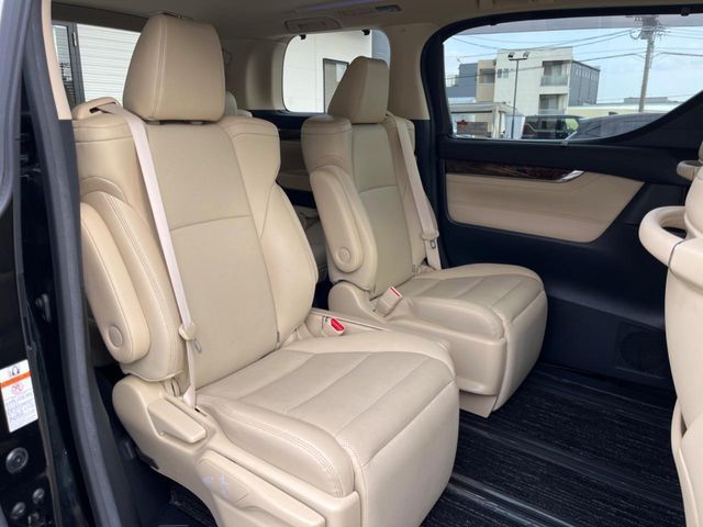TOYOTA ALPHARD 2018 Image 31
