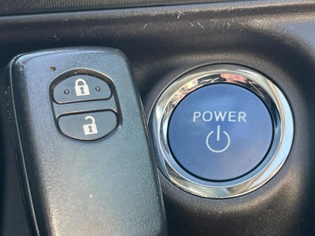 TOYOTA AQUA 2013 Image 31