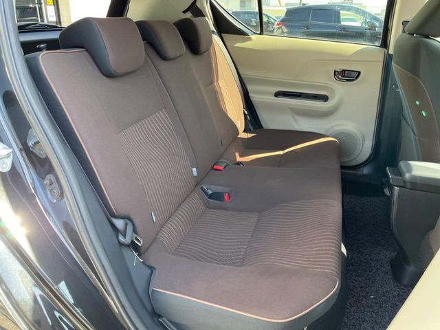 TOYOTA AQUA 2013 Image 31