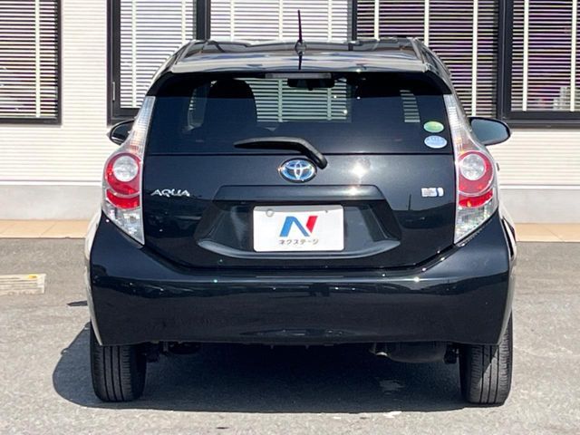 TOYOTA AQUA 2013 Image 31