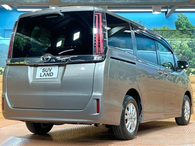 TOYOTA NOAH 2019 Image 31
