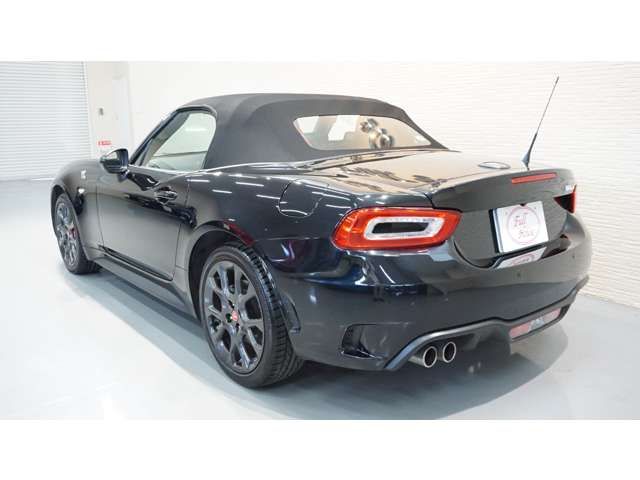 FIAT ABARTH 124 SPIDER 2017 Image 31