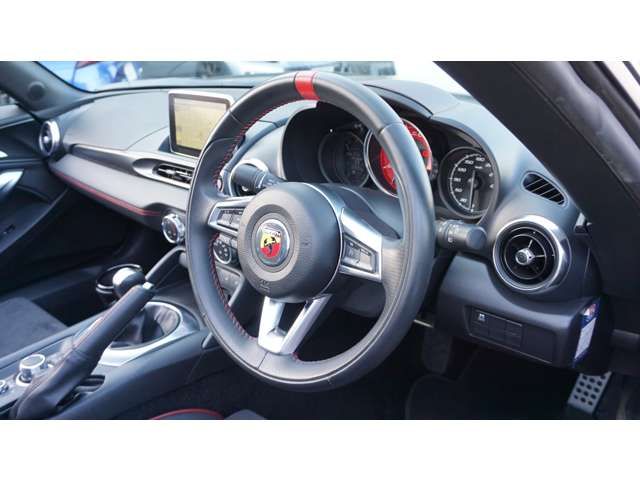 FIAT ABARTH 124 SPIDER 2017 Image 31