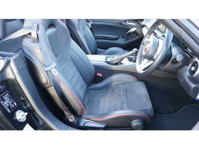 FIAT ABARTH 124 SPIDER 2017 Image 31