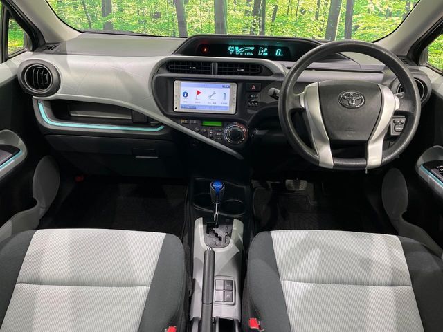 TOYOTA AQUA 2013 Image 31