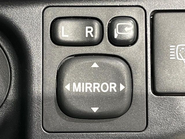 TOYOTA AQUA 2013 Image 31