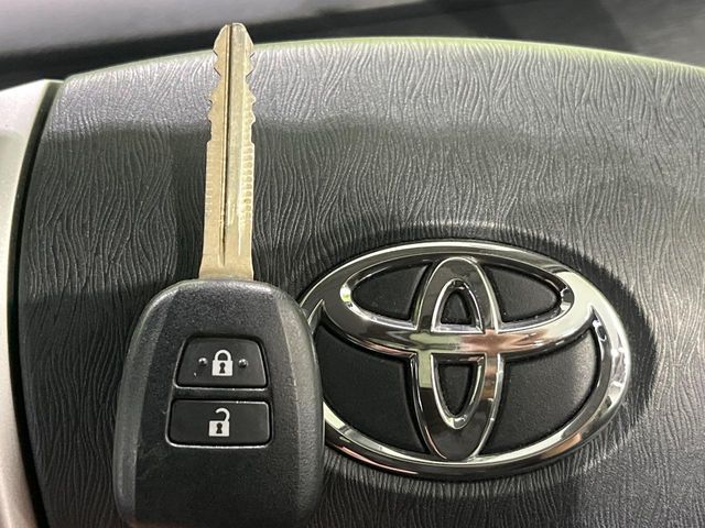 TOYOTA AQUA 2013 Image 31