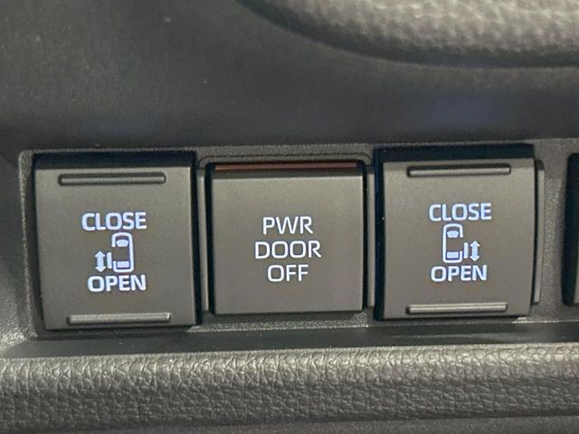 TOYOTA SIENTA HYBRID 2025 Image 31