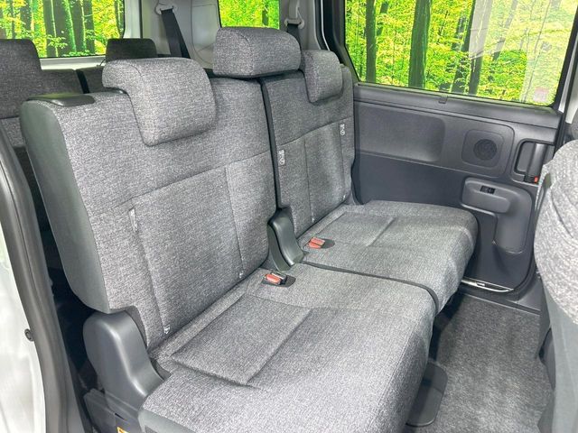 TOYOTA SIENTA HYBRID 2025 Image 31