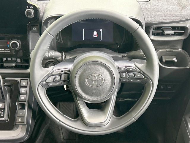 TOYOTA SIENTA HYBRID 2025 Image 31