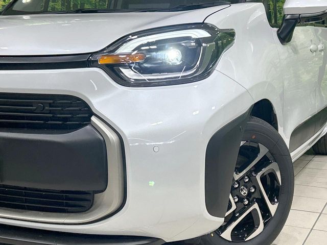 TOYOTA SIENTA HYBRID 2025 Image 31