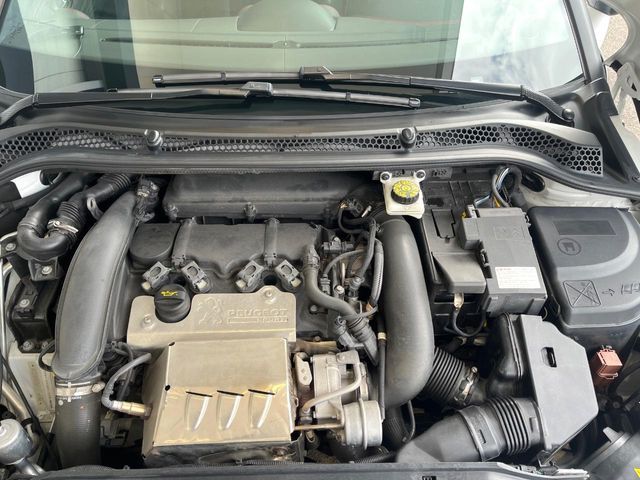 PEUGEOT RCZ 2014 Image 31