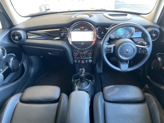 BMW MINI COOPER 5DOOR 2022 Image 31