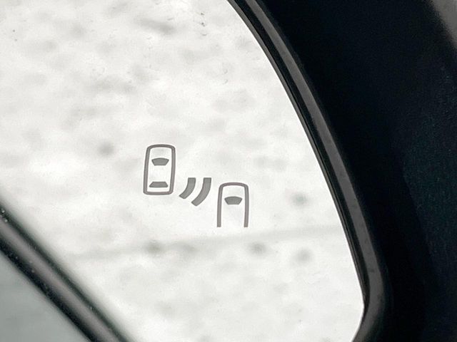 TOYOTA NOAH 2023 Image 31