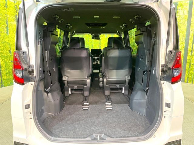 TOYOTA NOAH 2023 Image 31