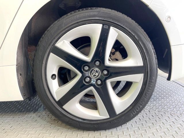 TOYOTA PRIUS 2016 Image 31