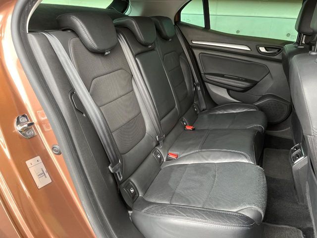 RENAULT MEGANE HATCH 2022 Image 31